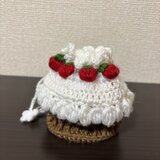 ミニいちごカップケーキの巾着袋 かぎ編み スイーツ プチギフトの画像