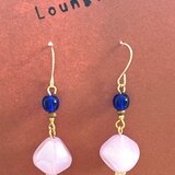 チェコビーズピアス ブルーとパープルの綺麗なピアス 樹脂ピアスの画像