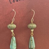 アンティークチェコビーズピアス グリーン 夏ピアス 樹脂ピアスの画像