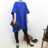 A2871優雅な青の調べ：ゆったりAラインワンピースの画像