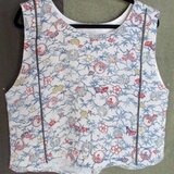 ８２４３　花柄の着物で作ったベスト　#送料無料の画像