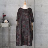 紬のワンピース　 ゆったり目　 ドロップショルダー　　着物リメイクの画像