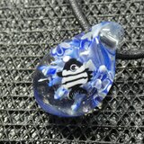 サンゴと魚一匹（ガラス、とんぼ玉、一点物、伝統工芸、海、ネックレス）の画像