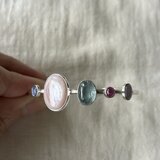 宝石箱のバングルの画像