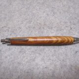 肥松(黒松)ジン　琥珀脂　出雲産樹齢300年　蜜蠟ワックス仕上げ　木軸シャープペンシル(ボールペン)　の画像