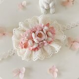 ドール用レースと染め花のスモールヘッドドレス(MLフリー・小バラ・ピンク)の画像