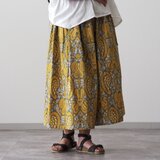 サイドの貝ボタンがポイント/ペイズリー柄ロングスカートの画像