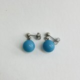 ガラスビーズぶら下がりピアス/10mm/ターコイズ塗装/made in japanの画像