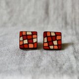 四角モザイクピアス　red pink orangeの画像