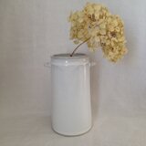 筒型耳付き花瓶(アンティークホワイト)の画像