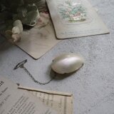 ヴィクトリア時代マザーオブパールのブローチの画像