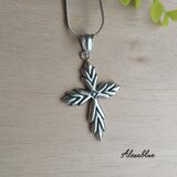 Cross Necklace with Onyx Charm（ユニセックス）オニキス 8月誕生石の画像