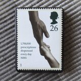 イギリス　切手ブローチ10459の画像