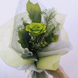 プリザーブドフラワー大輪の緑の薔薇とグリーンの緑づくしの花束（花束ラッピング）の画像