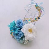 【プリザーブドフラワー／ガラスの靴ミニシリーズ】シンデレラの手の平サイズシューズ魔法にかかるプリンセスの画像