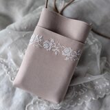 クロスステッチ*スマホショルダー* ベージュの画像