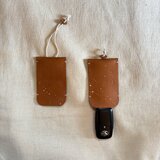 新作 タンニンなめし アンティーク キーケース スマートキー対応 レザー 4連ホルダー プレゼント 牛革 ブラウンの画像