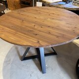 在庫あり　即納　hotaru 丸テーブル　机　テーブル　リビング　カフェ　飲食店　アイアン　杉　天然木　アップサイクルの画像