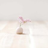 陶土の小さな花立て 桜花窯変釉 ＊ ドライフラワー付きの画像