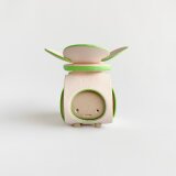 花にまぎれる革のミニオブジェ【moka / もか】（ベージュピンク×ベージュ×ミントグリーン）#紫陽花の画像