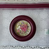 刺しゅうメッシュのポーチ（ワイン）