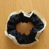 月夜のシュシュ(M)の画像