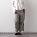 前ポケット、裾ピンタックパンツ／アイスグレーの画像
