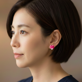 透明感と血色アップ｜ピンク×水色｜耳が痛くない 1g｜2トーンピアス | 冬の差し色｜アレルギー対応｜クリスマス・お正月