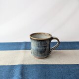 ブルーのマグカップ　【手仕事　民藝　和　陶器】の画像