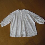 綿ローンの8分袖ブラウス　生成りの画像