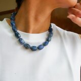 デュモルチュライトのネックレス