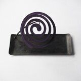 鍛鉄の 蚊取り線香ホルダー｜黒鉄の質感とミニマルな佇まい（蜜蝋仕上げ）蚊取り線香立ての画像