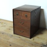 美しい木目の引出