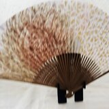 南国の花と幾何学模様