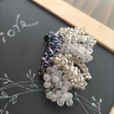 粒つぶ✽星屑ブローチの画像