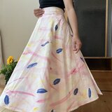 【そよ風　羽根の巻きスカート】染色　ステンシル　ウエストフリーサイズ