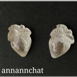【西ドイツ製　１９４０年代　ビンテージ　苺　イチゴ　の　ピアス】