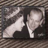イギリス　切手ブローチ10529