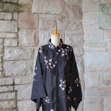 レトロクラシカル　黒地に桜　大正ロマンの雰囲気　着物スリーブワンピース　着物リメイク　一点物