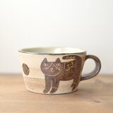 4ハチワレネコのマグカップ小(沖縄のやちむん)