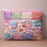 パッチワークキルト　アニマル　　ポーチ　