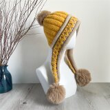 編み物 防寒 秋冬 耳当て付きニット帽子 ポンポン付きのコピー