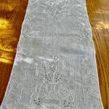 麻刺繍テーブルセンター、オリエンタル