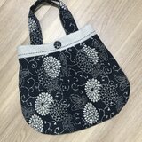 着物リメイク・・菊唐草のタック入りバルーンバッグ