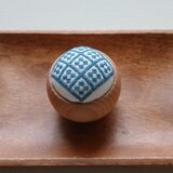 ウッドボウルのピンクッション（こぎん・藍染め糸）