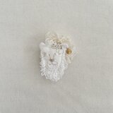 brooch-vintage beads