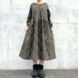 【半額セール】冬支度の森＊あったかコーデュロイの長袖ワンピース＊ポケット付＊綿100％＊キツネ鳥うさぎ草花柄＊ダークネイビー