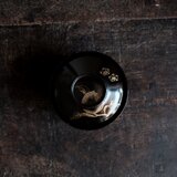 桃と花◆古輪島塗　漆芸黒塗沈金蓋付碗　漆器　骨董・antiques 古民家　明治〜大正期　個体B