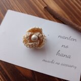 〈受注作成〉レース編みのブローチ　小さなお花