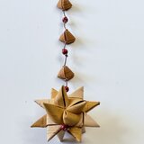 白樺細工ガーランド(木ビーズ赤)